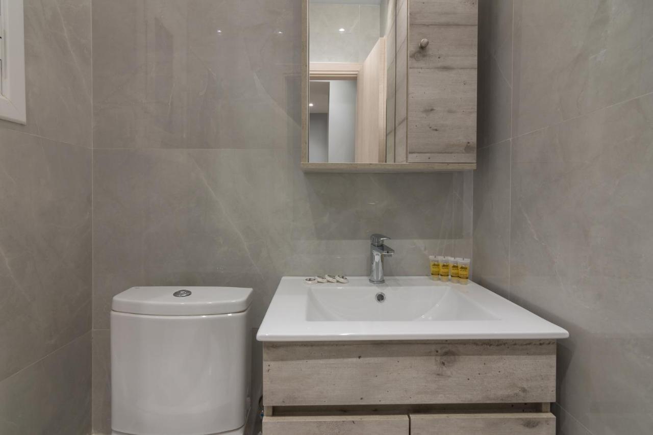 Great Located Apartment For 4Ppl #2 Atene Esterno foto